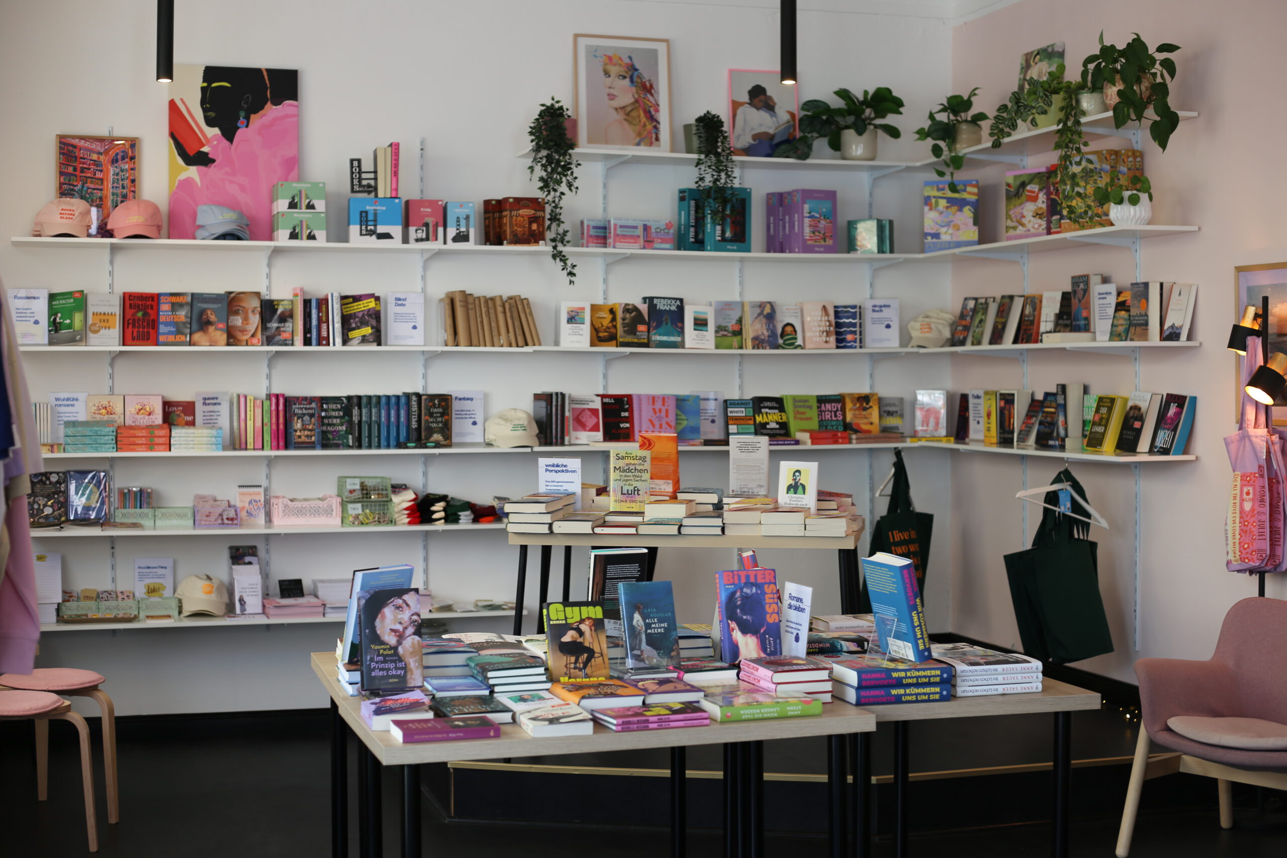 SISU LOU – Buchhandlung, Café und Wohnzimmer